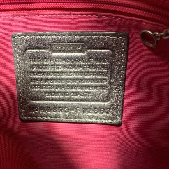 COACH Patchwork Silver Pink Signature Leather Suede F12863 Shoulder Bag + Tag - Picture 7 of 12